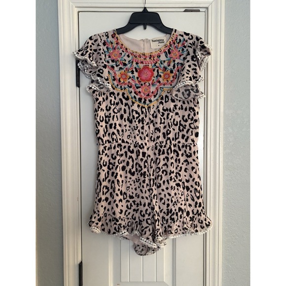 Savanna Jane Shorts Romper Womens Medium Cream Animal Print Embroidered Boho - Picture 2 of 8